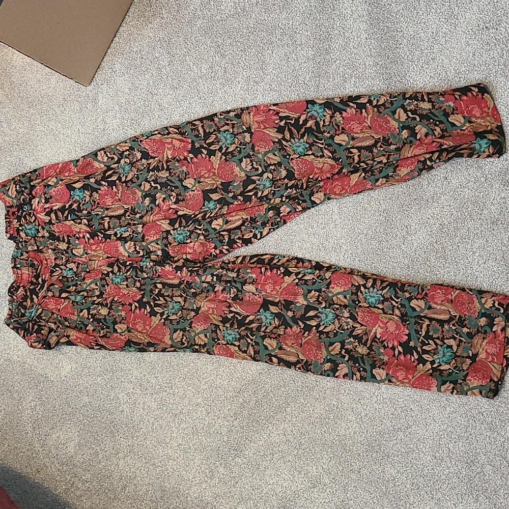 Vintage Flowy Red & Black High Rise Pants